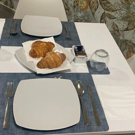 Nocleg ze śniadaniem The Paris