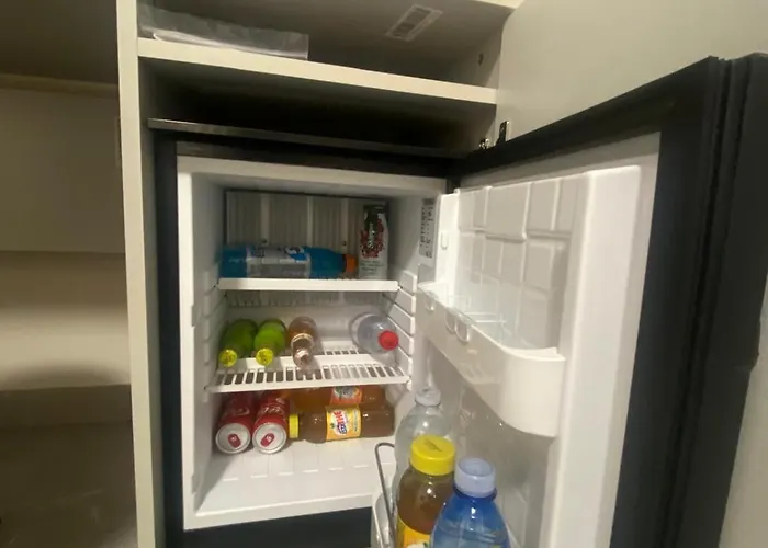 לינה וארוחת בוקר The Paris רג'יו די קאלאבריה