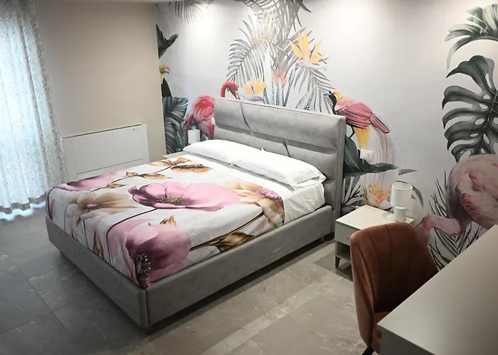 לינה וארוחת בוקר The Paris רג'יו די קאלאבריה