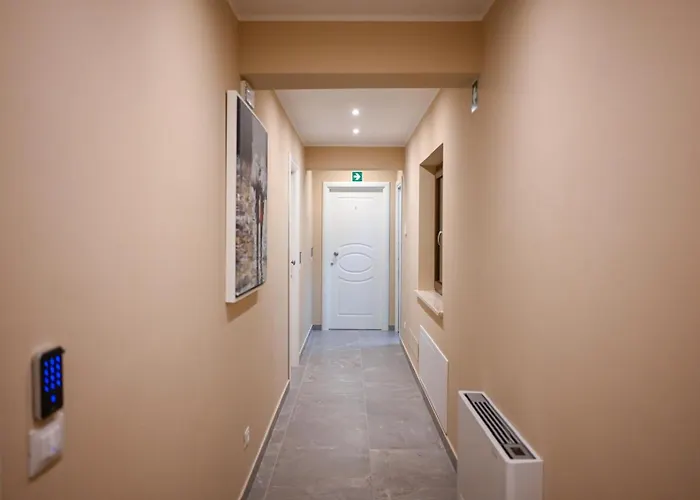 The Paris לינה וארוחת בוקר רג'יו די קאלאבריה